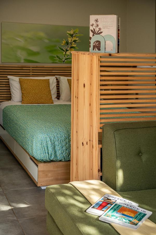 Olive Lemon Biophilic House & Lush Forest Garden فاموس المظهر الخارجي الصورة