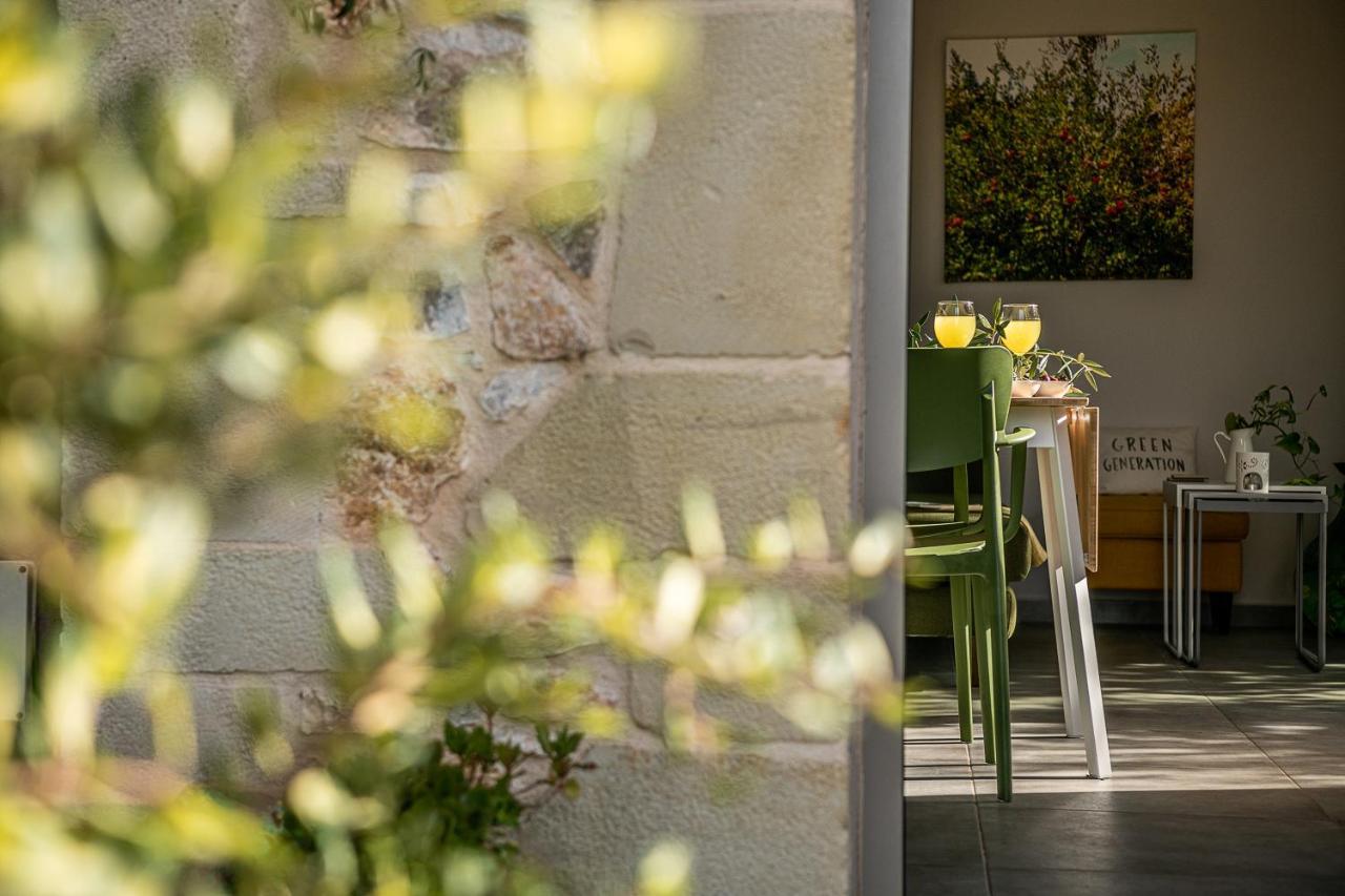 Olive Lemon Biophilic House & Lush Forest Garden فاموس المظهر الخارجي الصورة
