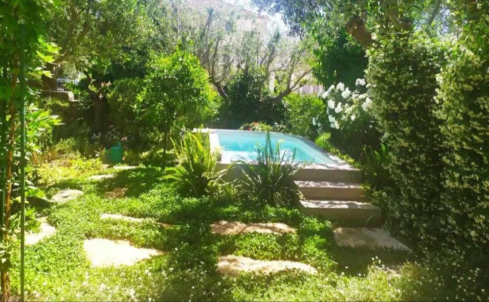 Olive Lemon Biophilic House & Lush Forest Garden فاموس المظهر الخارجي الصورة